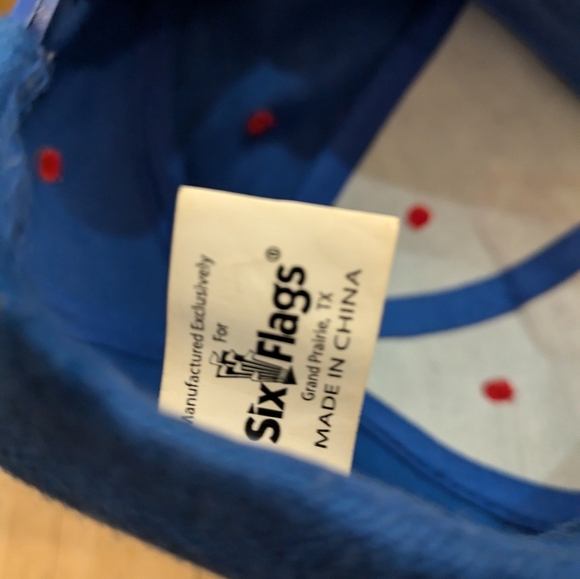 Six Flags Superman  Cap - Blue and Red - Picture 5 of 6